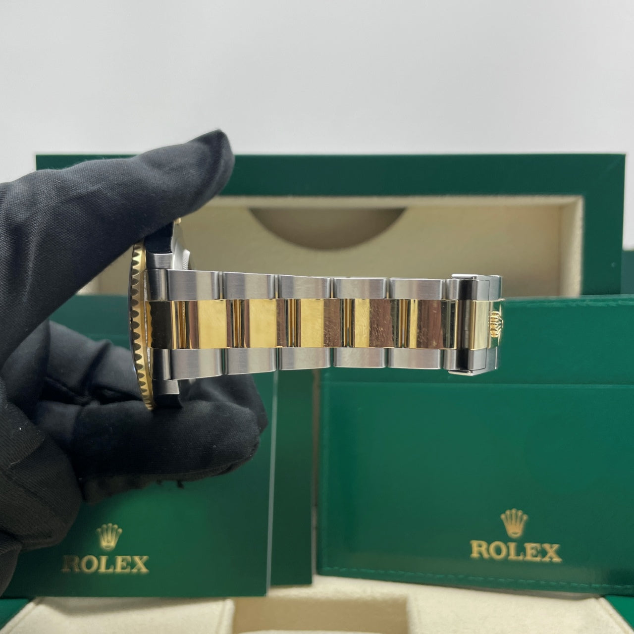 Pre-owned Rolex Submariner Date 41mm Men's Watch - ref 126613LB Blue Dial (2022)