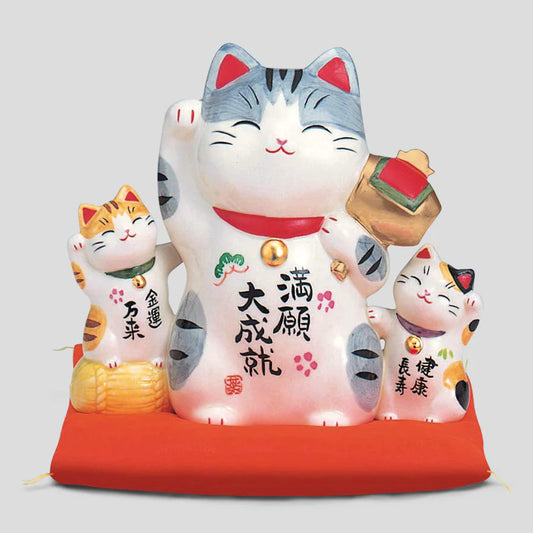 Yakushigama Maneki-Neko Beckoning Cat