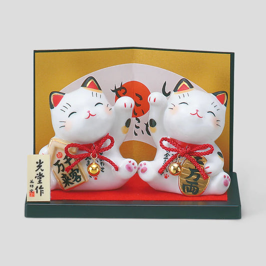 Yakushigama Maneki-Neko Japanese Lucky Beckoning Cat
