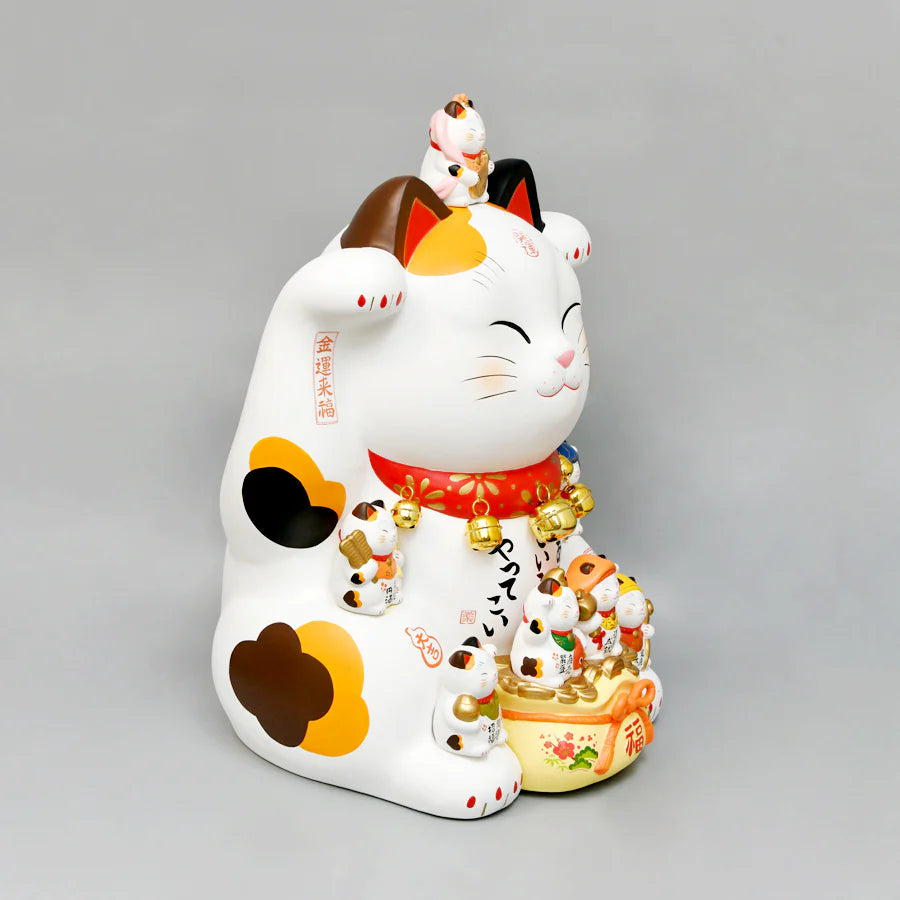 Yakushigama Maneki-Neko Beckoning Cat