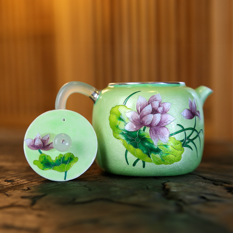Chineses Hand-Hammered Teapot