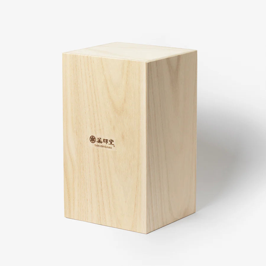 Yakushigama Maneki-Neko Japanese Lucky Beckoning Cat