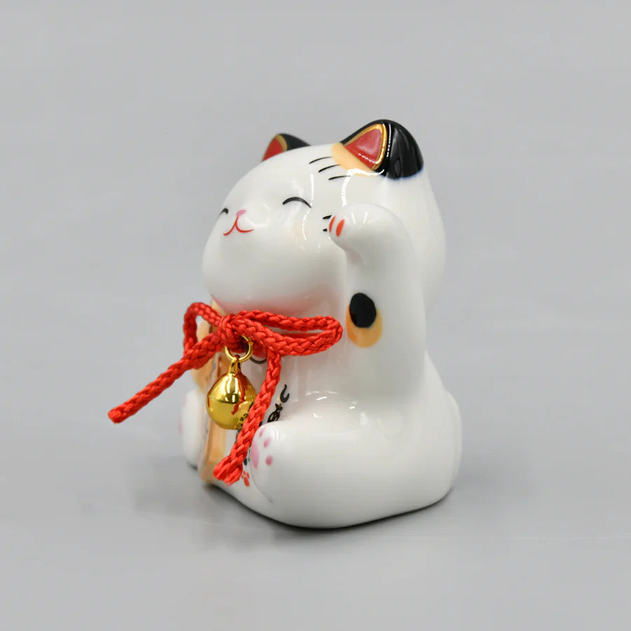 Yakushigama Maneki-Neko Japanese Lucky Beckoning Cat