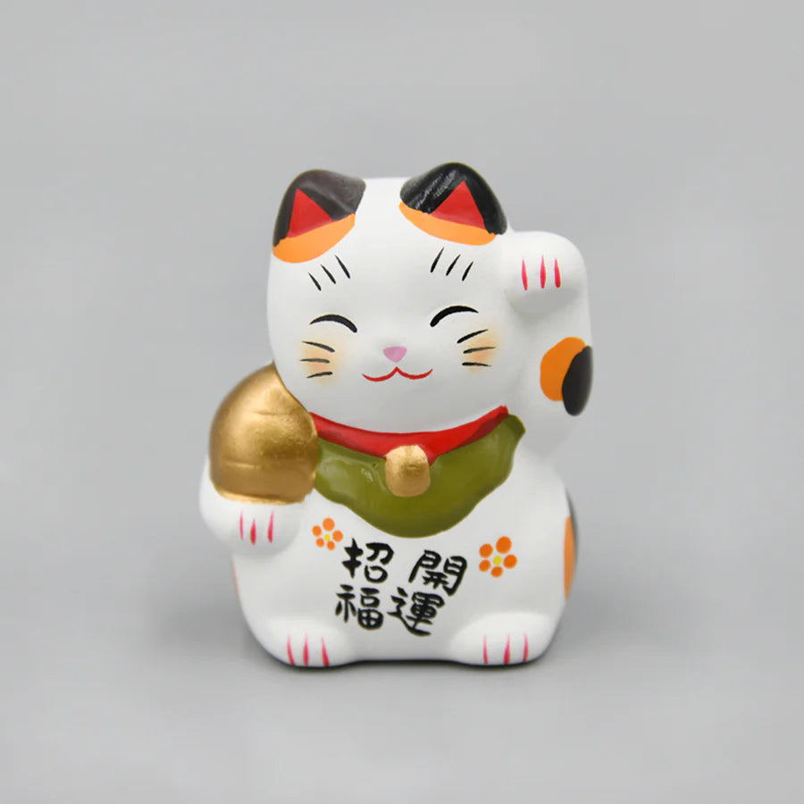Yakushigama Maneki-Neko Beckoning Cat
