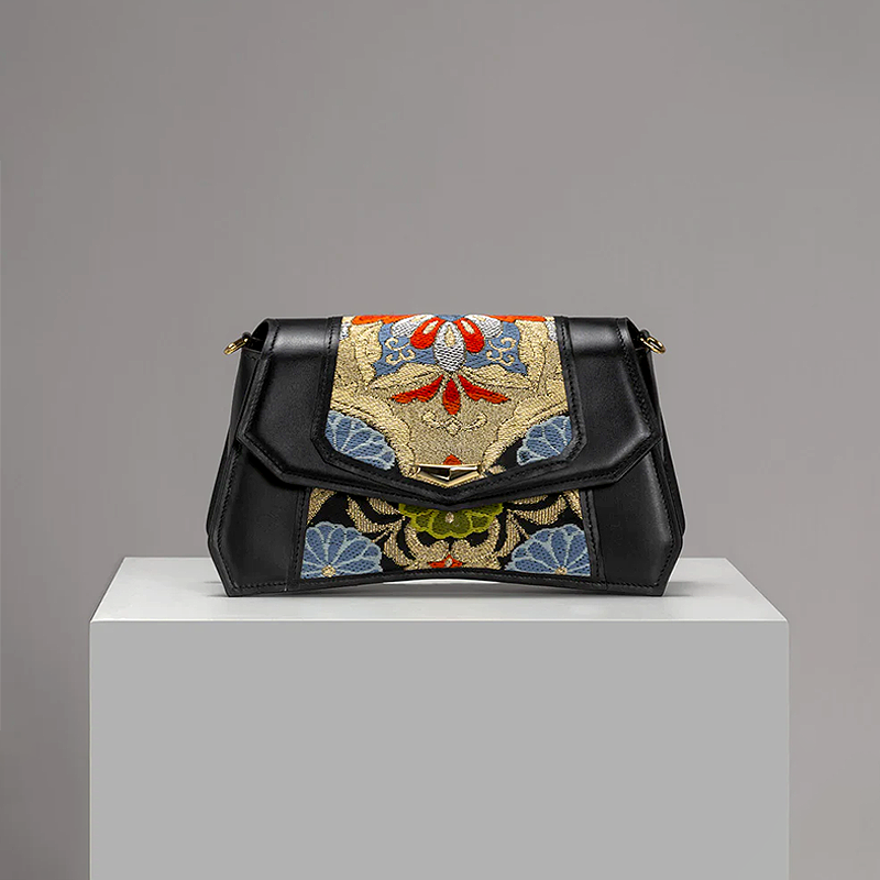 Shotengai-Hisui-VERUS Clutchbag Black
