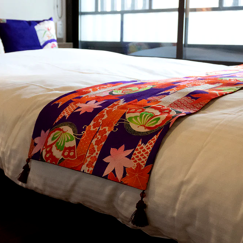 Shotengai-Hisui Vintge Kimono Bed Throw