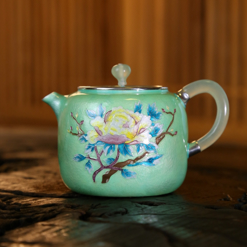 Chineses Hand-Hammered Teapot