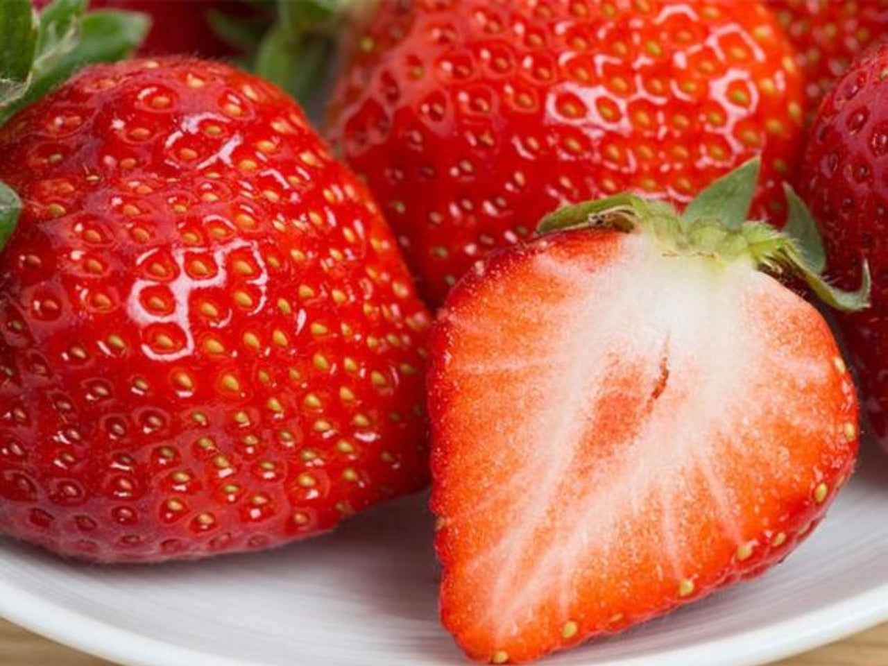 Japanese Fruit (I): Amaou Strawberry