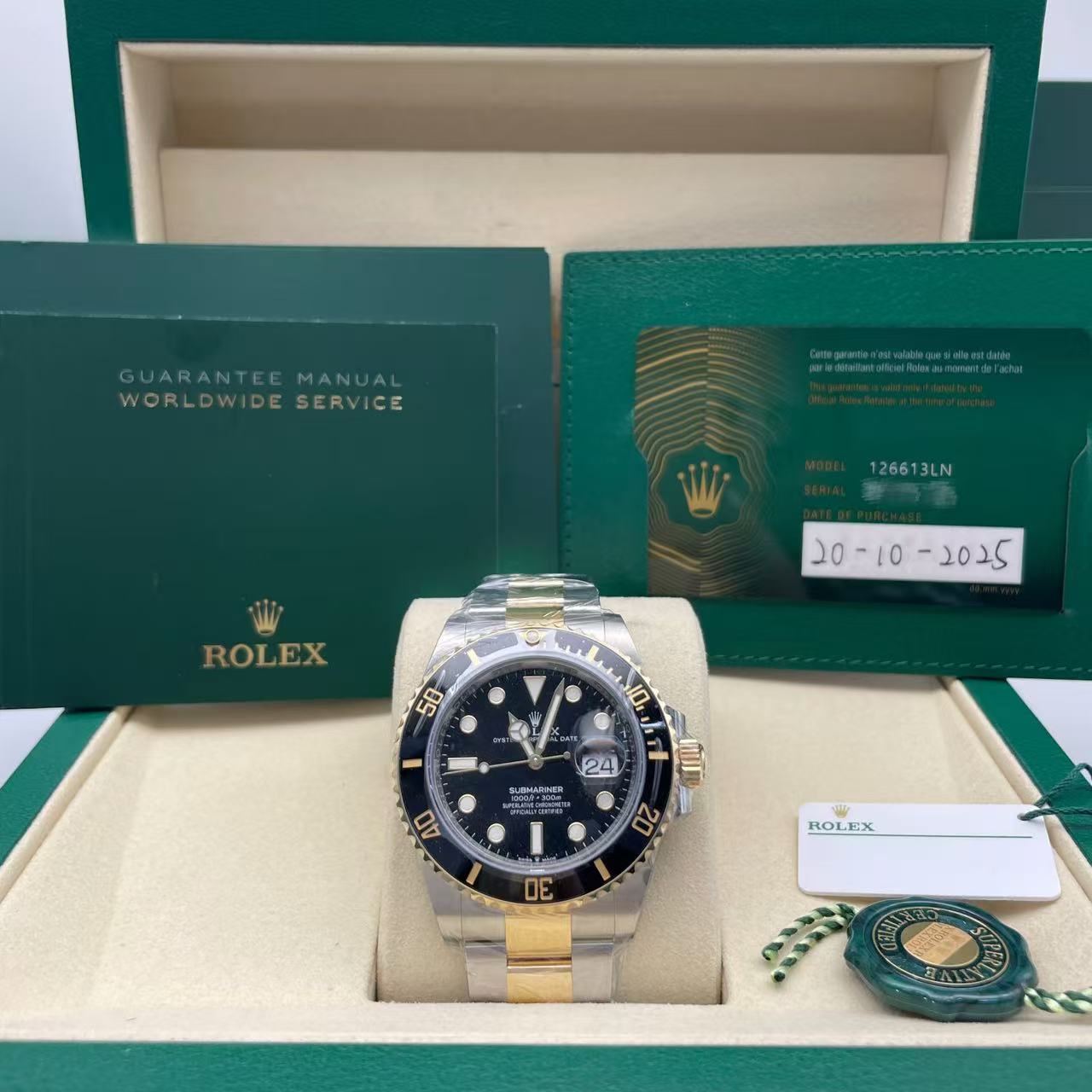 Pre-owned Rolex Submariner Date 41mm Men's Watch - ref 126613LN Black Dial (2025)