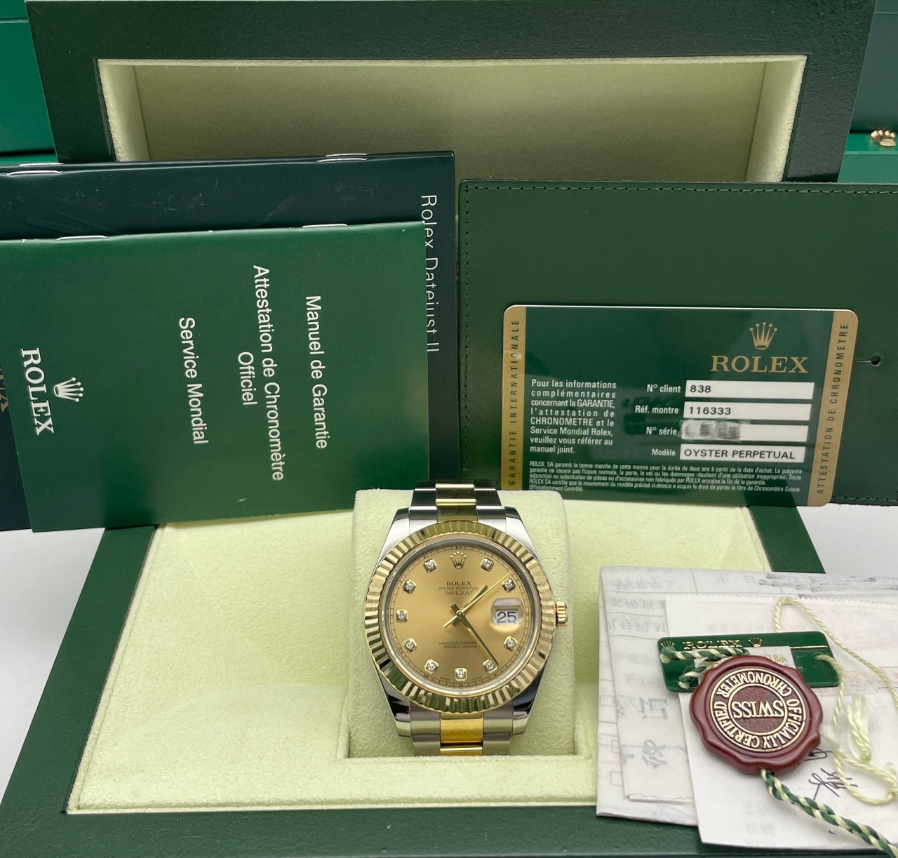 Pre-owned Rolex Datejust II 41mm Men's Watch - ref 116333 Diamond-Champagne Dial (2011)