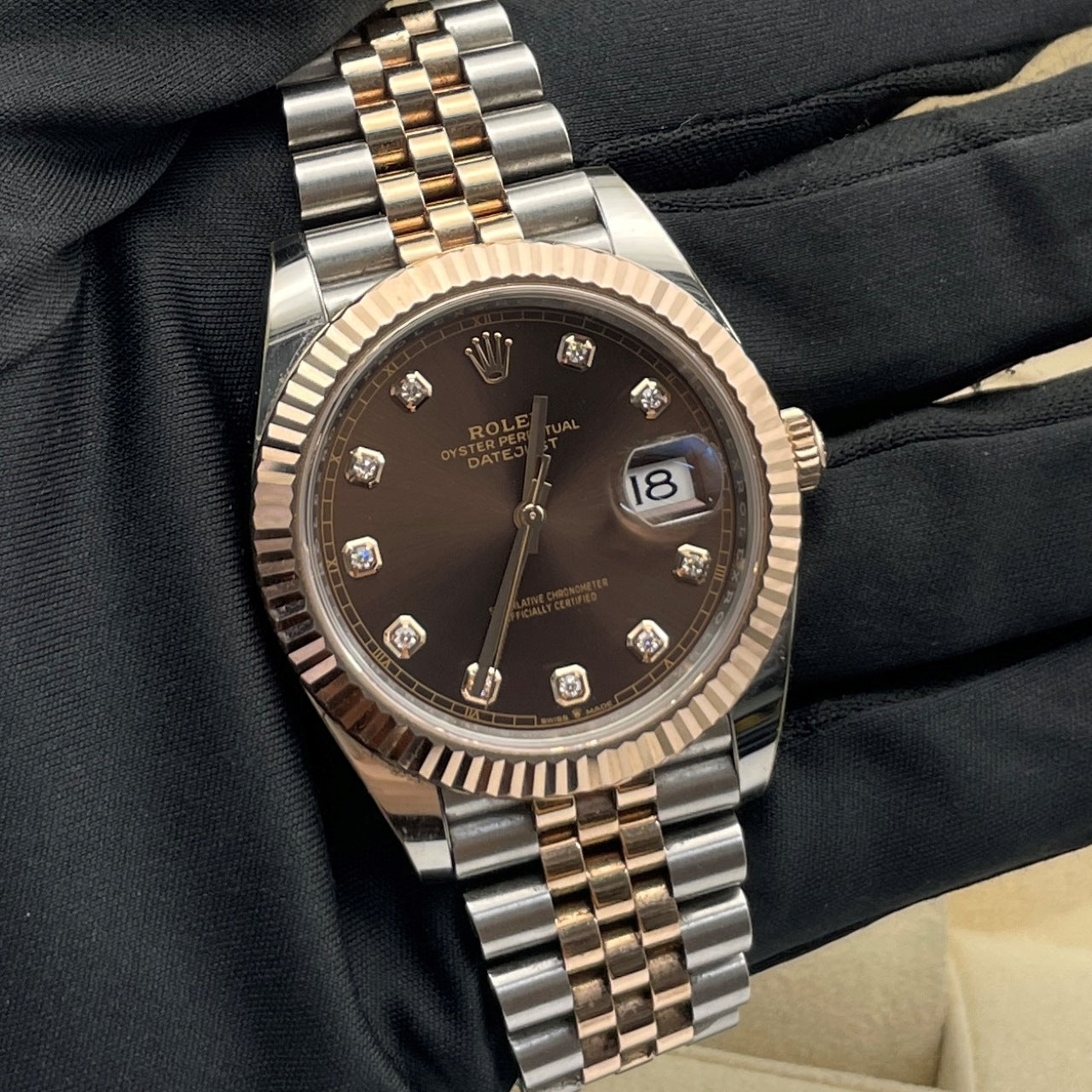 Pre-owned Rolex Datejust 41 41mm Men's Watch - ref 126331 Chocolate & Diamonds Dial