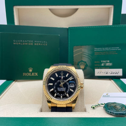 Pre-owned Rolex Sky-Dweller 42mm Men's Watch - ref 326238 Black Dial (2021)