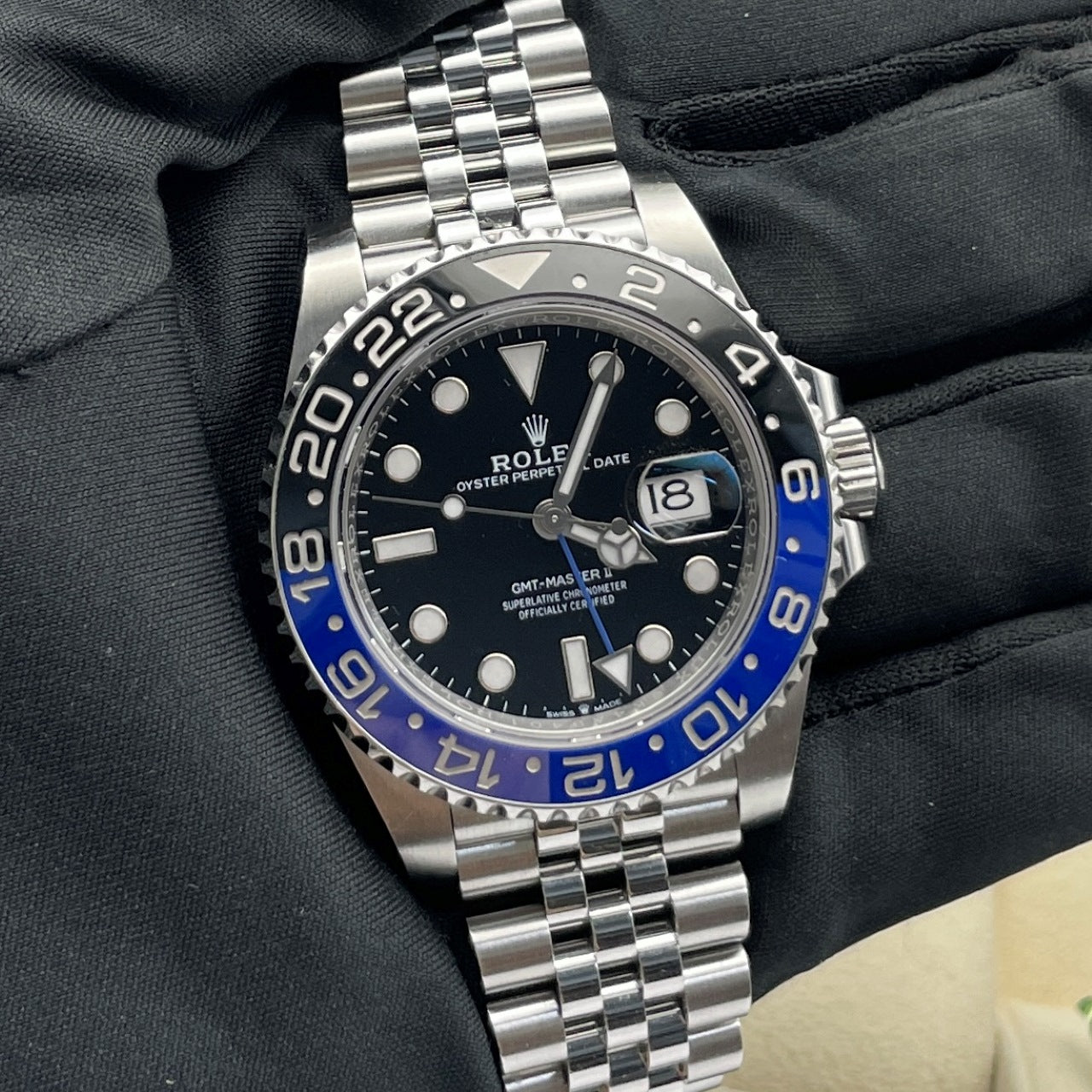 Pre-owned Rolex GMT-Master II 40mm Men's Watch - ref 126710BLNR Black Dial Bat Girl (2022)