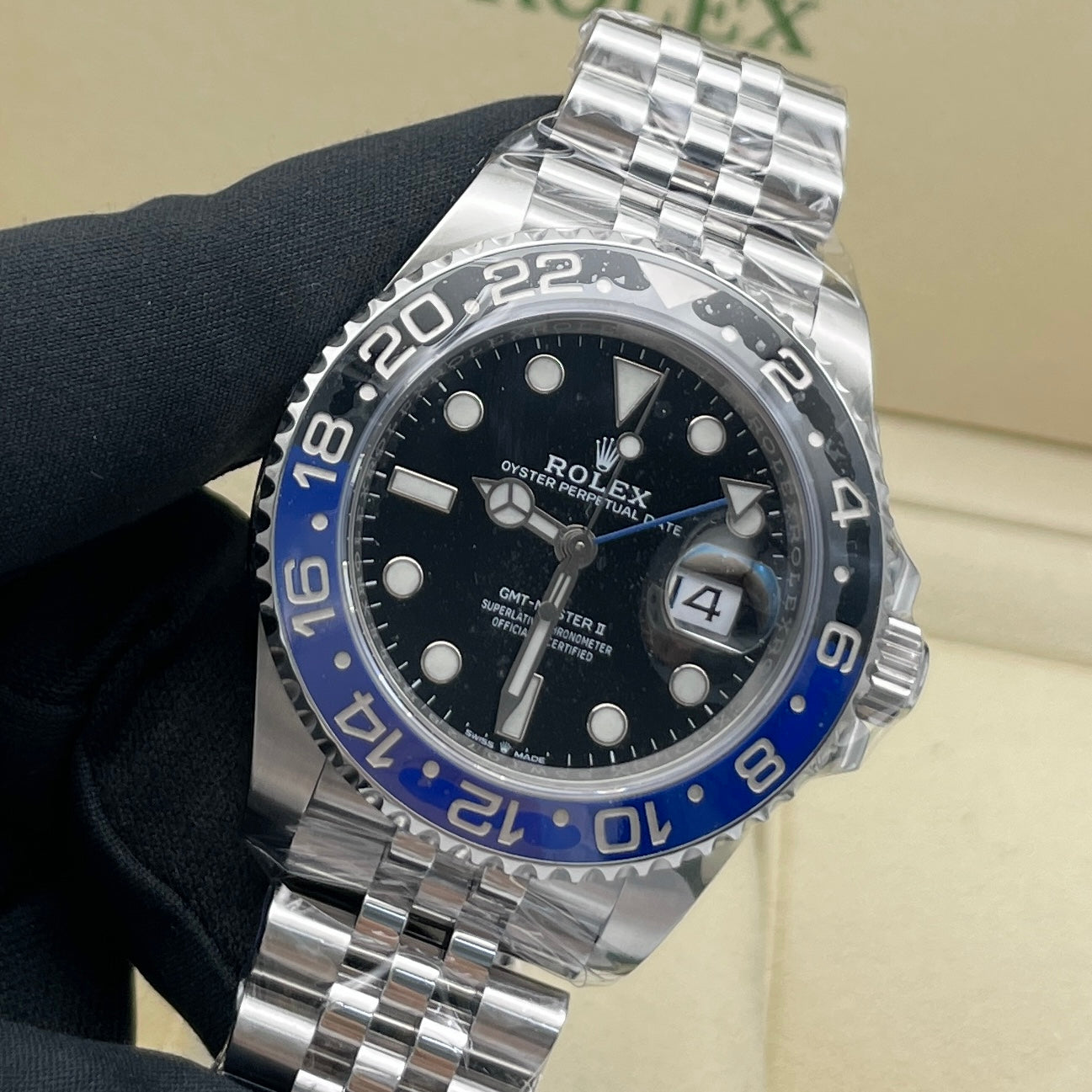 Pre-owned Rolex GMT-Master II 40mm Men's Watch - ref 126710BLNR Black Dial Bat Girl