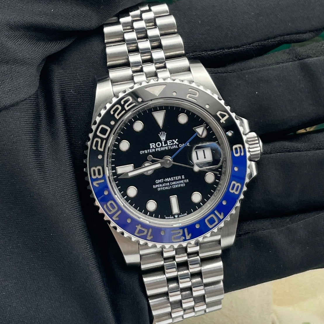 Pre-owned Rolex GMT-Master II 40mm Men's Watch - ref 126710BLNR Black Dial Bat Girl (2022)