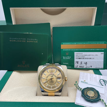 Pre-owned Rolex Sky-Dweller 42mm Men's Watch - ref 326933 Champagne Dial (2019)