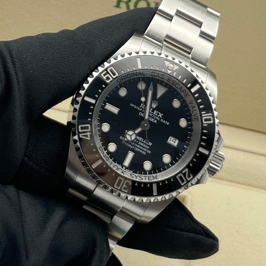 中古ロレックス シードゥエラー 44mm メンズ腕時計 - Ref. 116660 ブラックダイヤル (2017年)