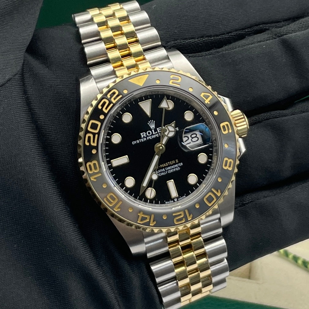 Pre-owned Rolex GMT-Master II 40mm Men's Watch - ref 126713GRNR Black Dial (2024)