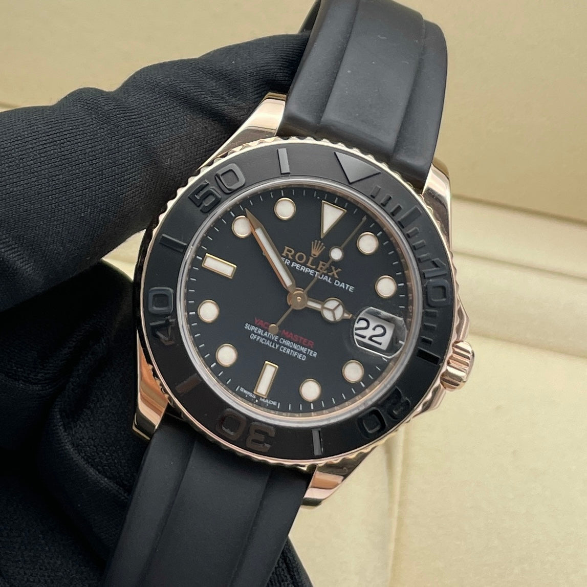 Pre-owned Rolex Yacht-Master 37 37mm Men's Watch - ref 268655 Black Dial