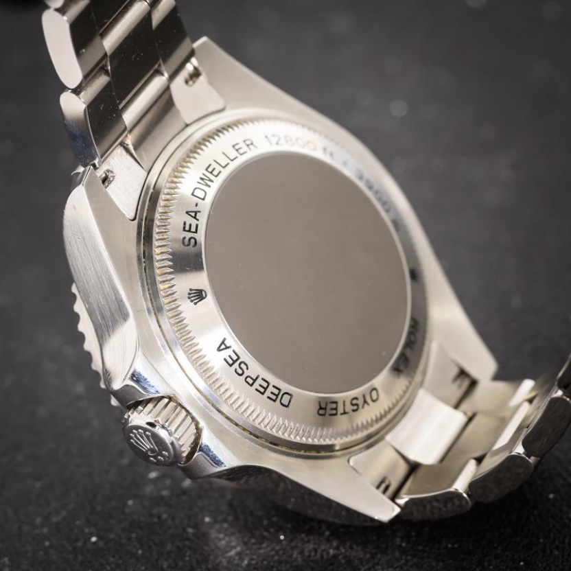 Pre-owned Rolex Sea-Dweller 44mm Men's Watch - ref 116660 Black Dial (2017)