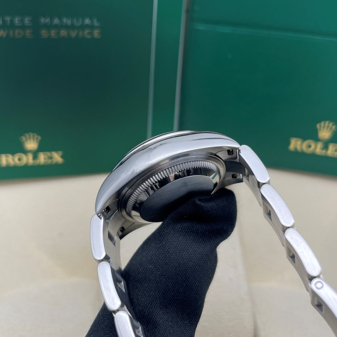 Pre-owned Rolex Oyster Perpetual 28mm Women's Watch - ref 276200 Pink Dial (2023)