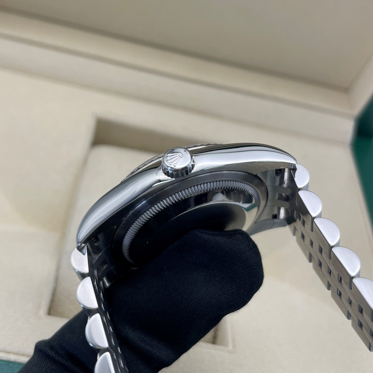 Pre-owned Rolex Datejust 36 36mm Men's Watch - ref 116234 Black&Silver Tuxedo Dial