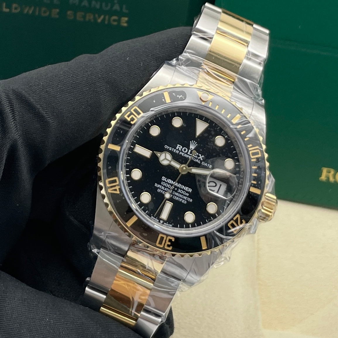 Pre-owned Rolex Submariner Date 41mm Men's Watch - ref 126613LN Black Dial (2025)