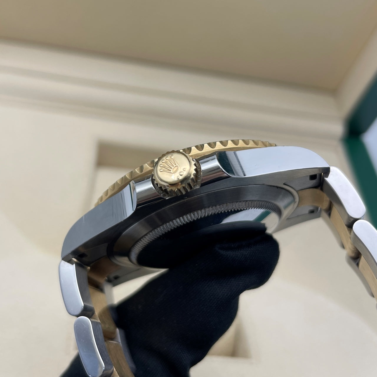 Pre-owned Rolex Submariner Date 41mm Men's Watch - ref 126613LN Black Dial