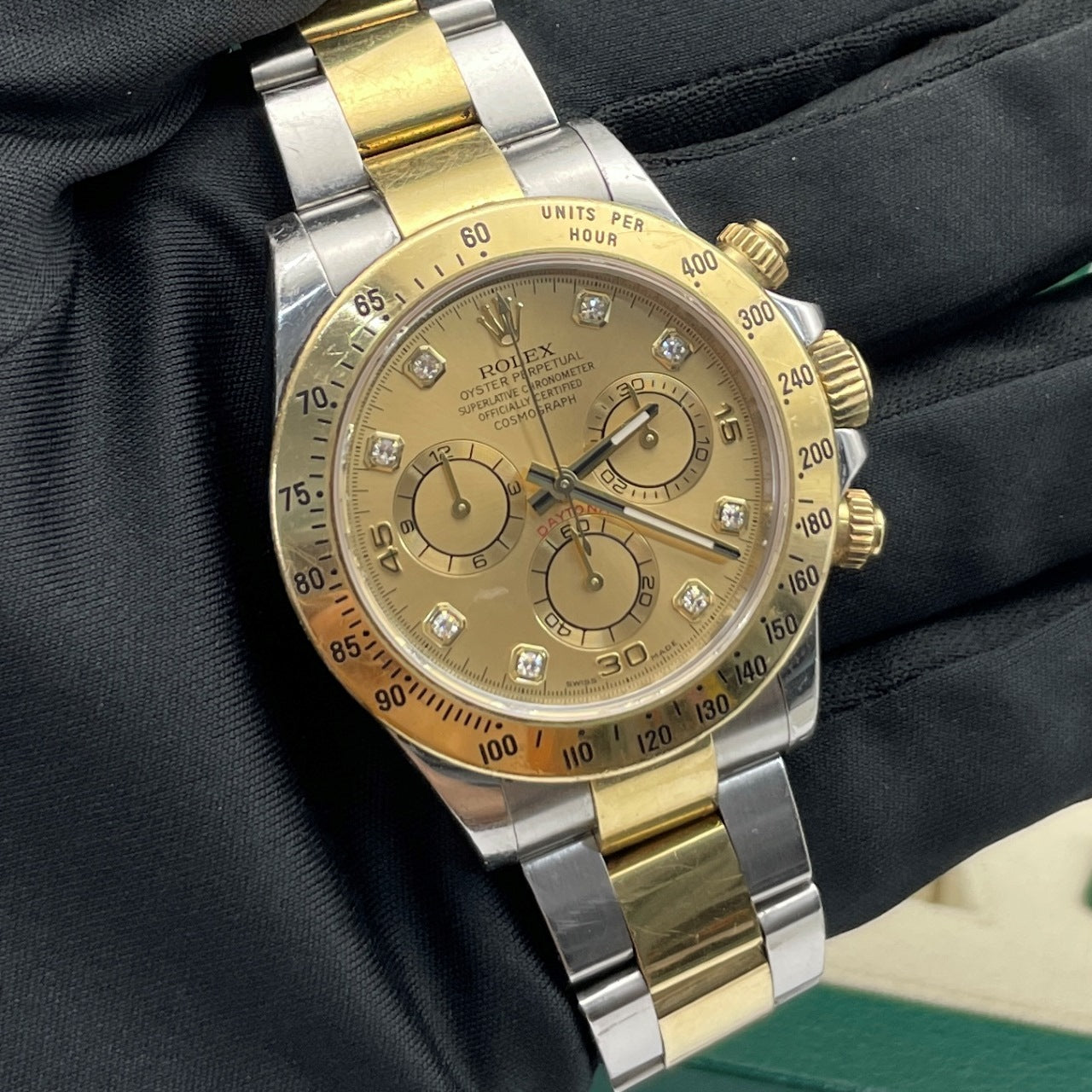 Pre-owned Rolex Daytona 40mm Men's Watch - ref 116523 Champagne Dial (2015)