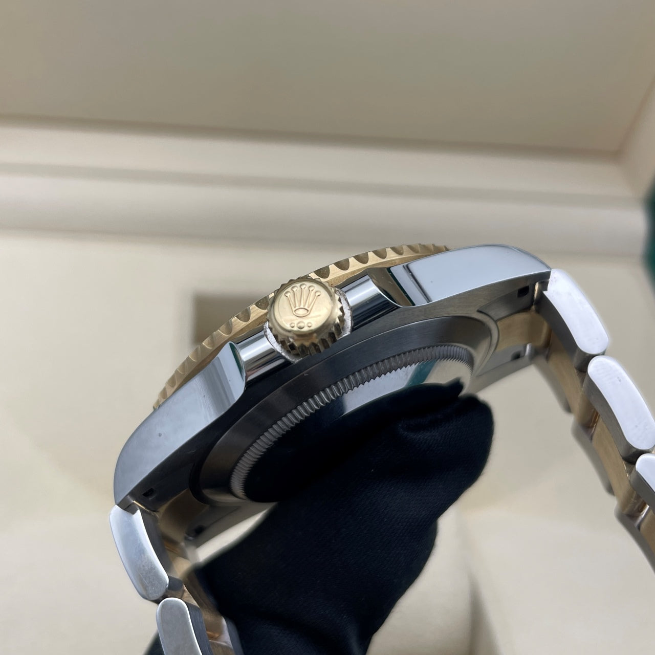 Pre-owned Rolex Submariner Date 41mm Men's Watch - ref 126613LN Black Dial