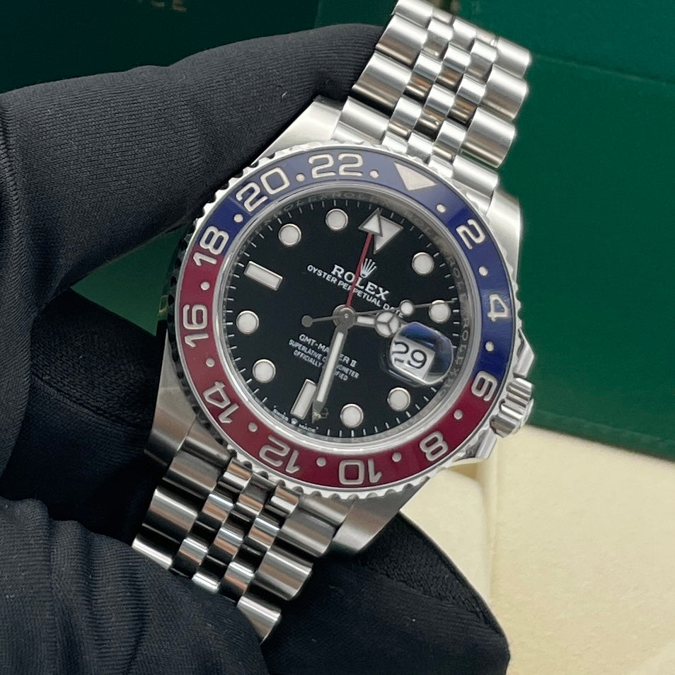 Pre-owned Rolex GMT-Master II 40mm Men's Watch - ref 126710BLRO Black Dial Pepsi (2023)