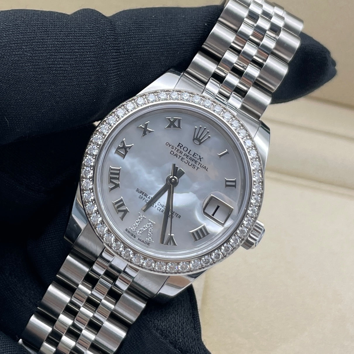 Pre-owned Rolex Datejust 31 31mm Women's Watch - ref 178384  Mother-of-Pearl Dial (2017)