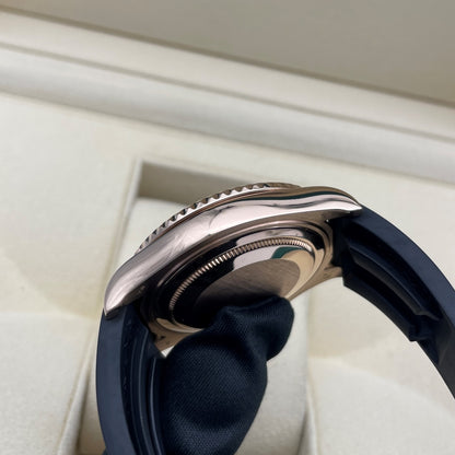 Pre-owned Rolex Yacht-Master 37 37mm Men's Watch - ref 268655 Black Dial