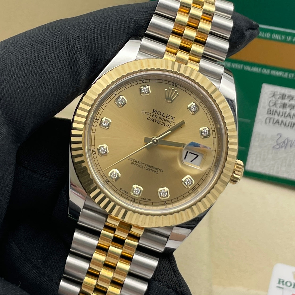 Pre-owned Rolex Datejust 41 41mm Men's Watch - ref 126333 Champagne & Diamond Dial (2019)