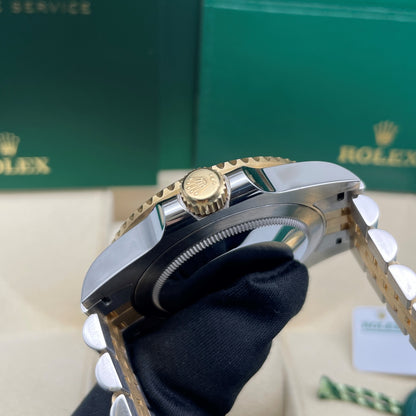 Pre-owned Rolex GMT-Master II 40mm Men's Watch - ref 126713GRNR Black Dial (2025)