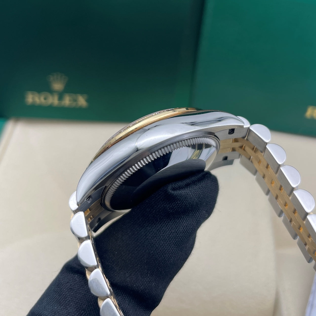 Pre-owned Rolex Datejust 31 31mm Women's Watch - ref 278383RBR Green Dial (2023)