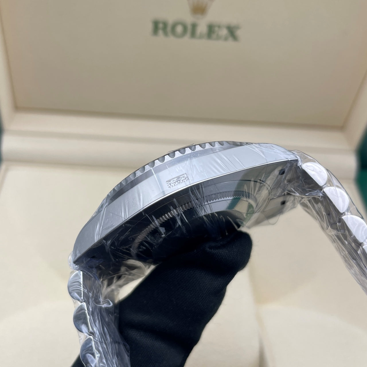 Pre-owned Rolex GMT-Master II 40mm Men's Watch - ref 126710BLRO Black Dial Pepsi (2020)