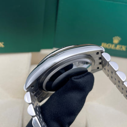 Pre-owned Rolex Datejust 36 36mm Men's Watch - ref 126234 Purple Dial (2023)