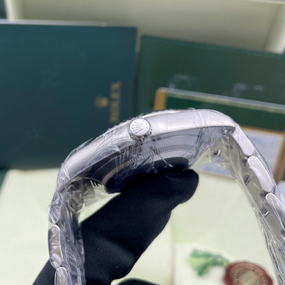 Pre-owned Rolex Datejust 41mm Men's Watch - ref 116334 Diamond-Gray Dial (2012)