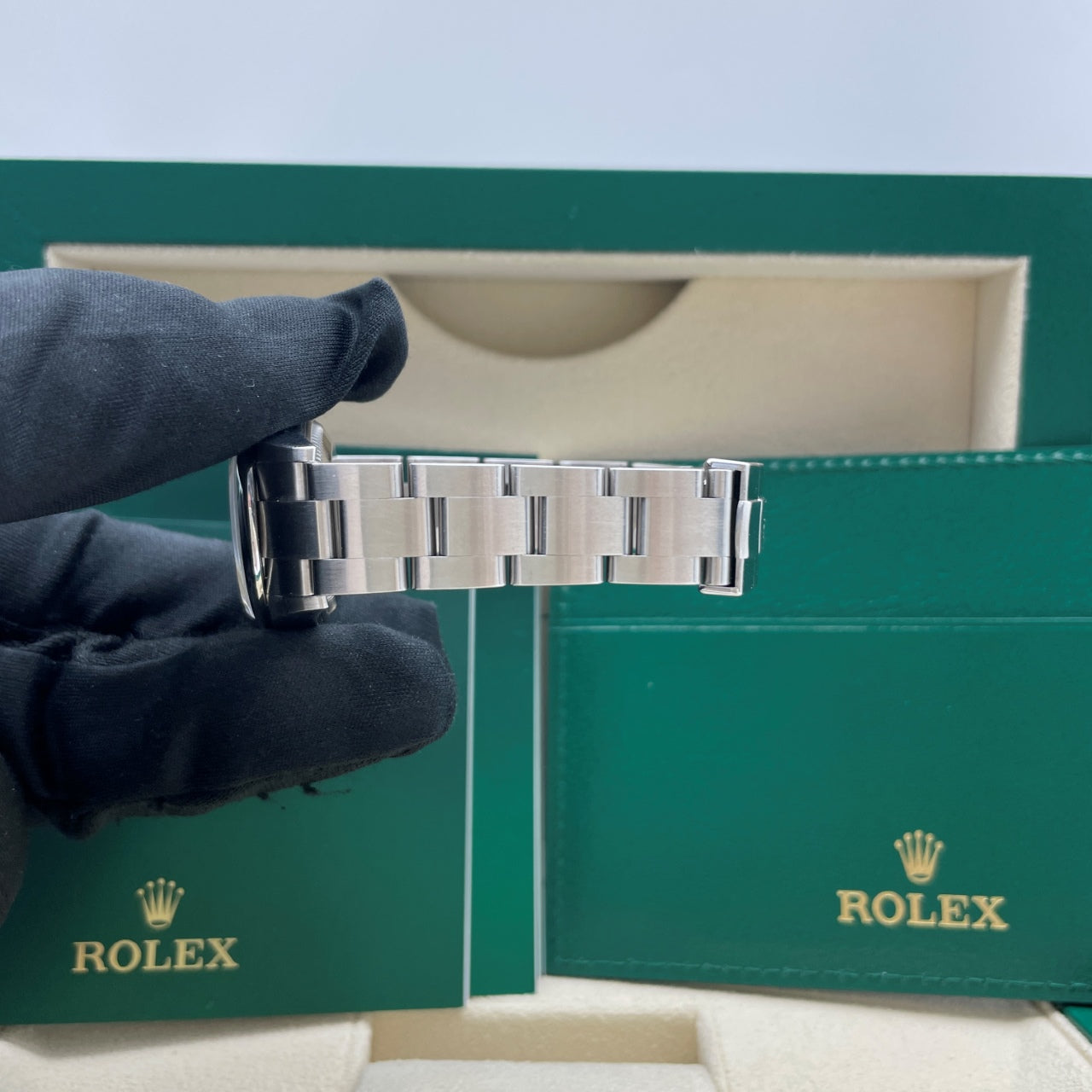 Pre-owned Rolex Oyster Perpetual 28mm Women's Watch - ref 276200 Pink Dial (2023)