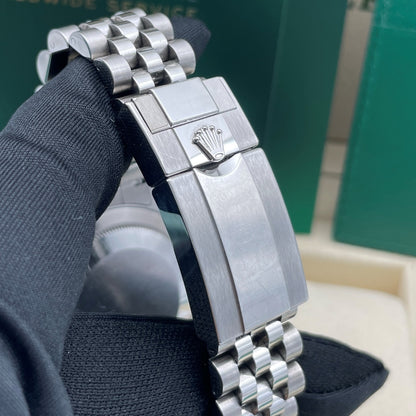 Pre-owned Rolex GMT-Master II 40mm Men's Watch - ref 126710BLRO Black Dial Pepsi (2023)