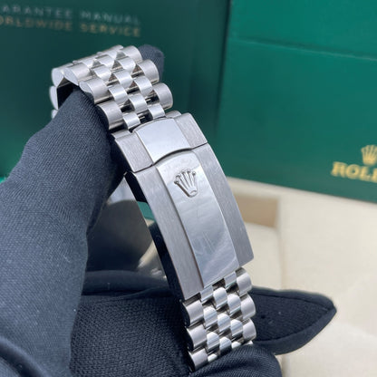 Pre-owned Rolex Datejust 36 36mm Men's Watch - ref 126234 Purple Dial (2023)