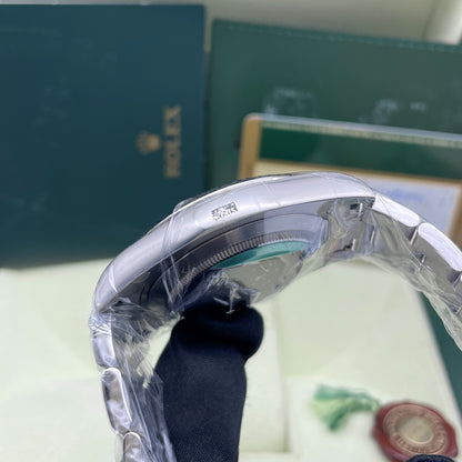 Pre-owned Rolex Datejust 41mm Men's Watch - ref 116334 Diamond-Gray Dial (2012)