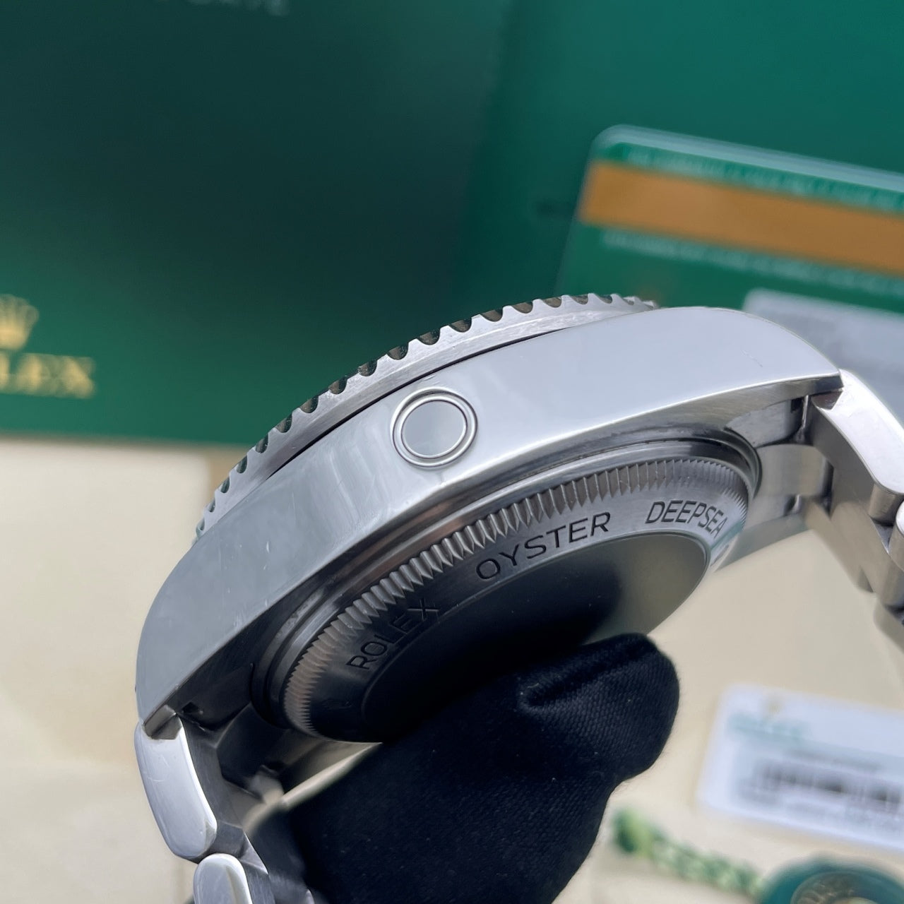 中古ロレックス シードゥエラー 44mm メンズ腕時計 - Ref. 116660 ブラックダイヤル (2017年)