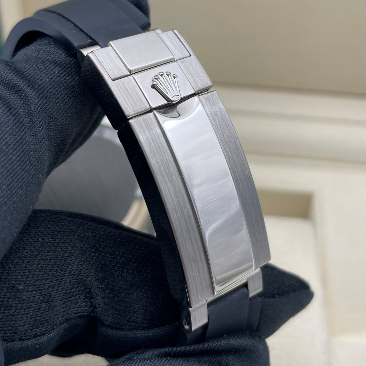 Pre-owned Rolex Yacht-Master 42mm Men's Watch - ref 226659 Black Dial (2024)