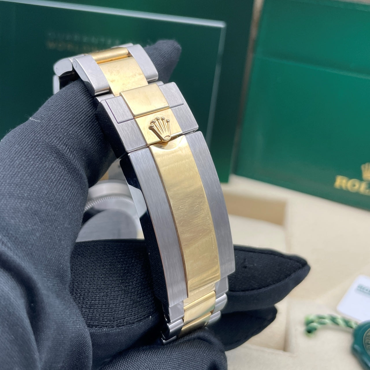 Pre-owned Rolex Submariner Date 41mm Men's Watch - ref 126613LB Blue Dial (2022)