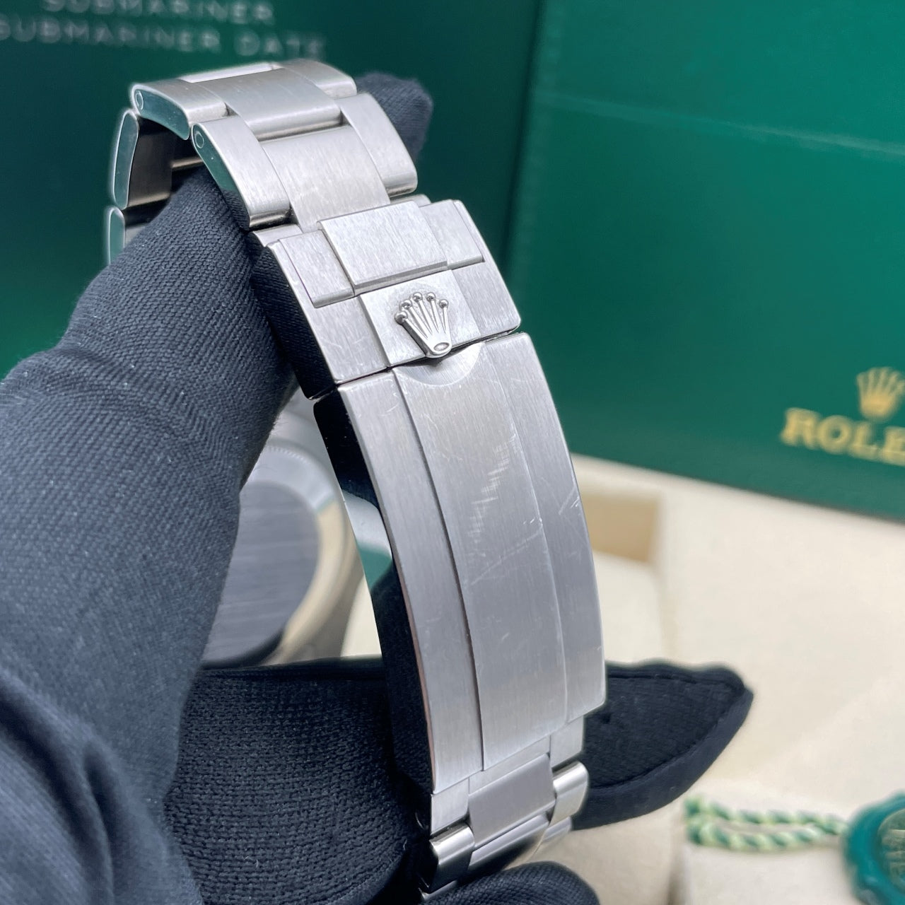 Pre-owned Rolex Submariner 41mm Men's Watch - ref 126610LV Green Bezel & Black Dial Starbucks (2024)