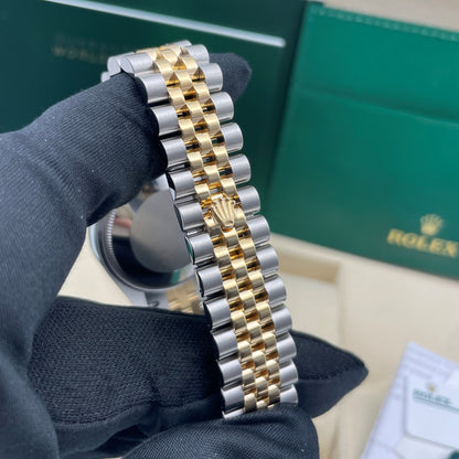 Pre-owned Rolex Datejust 31 31mm Women's Watch - ref 278383RBR Green Dial (2023)