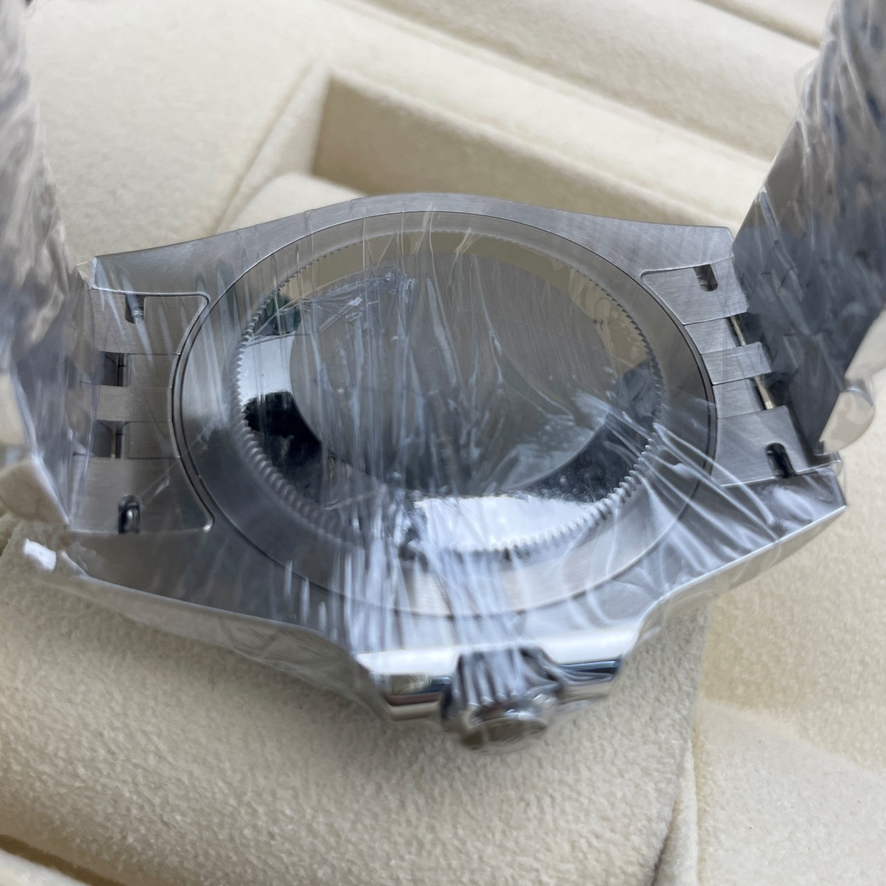 Pre-owned Rolex GMT-Master II 40mm Men's Watch - ref 126710BLNR Black Dial Bat Girl