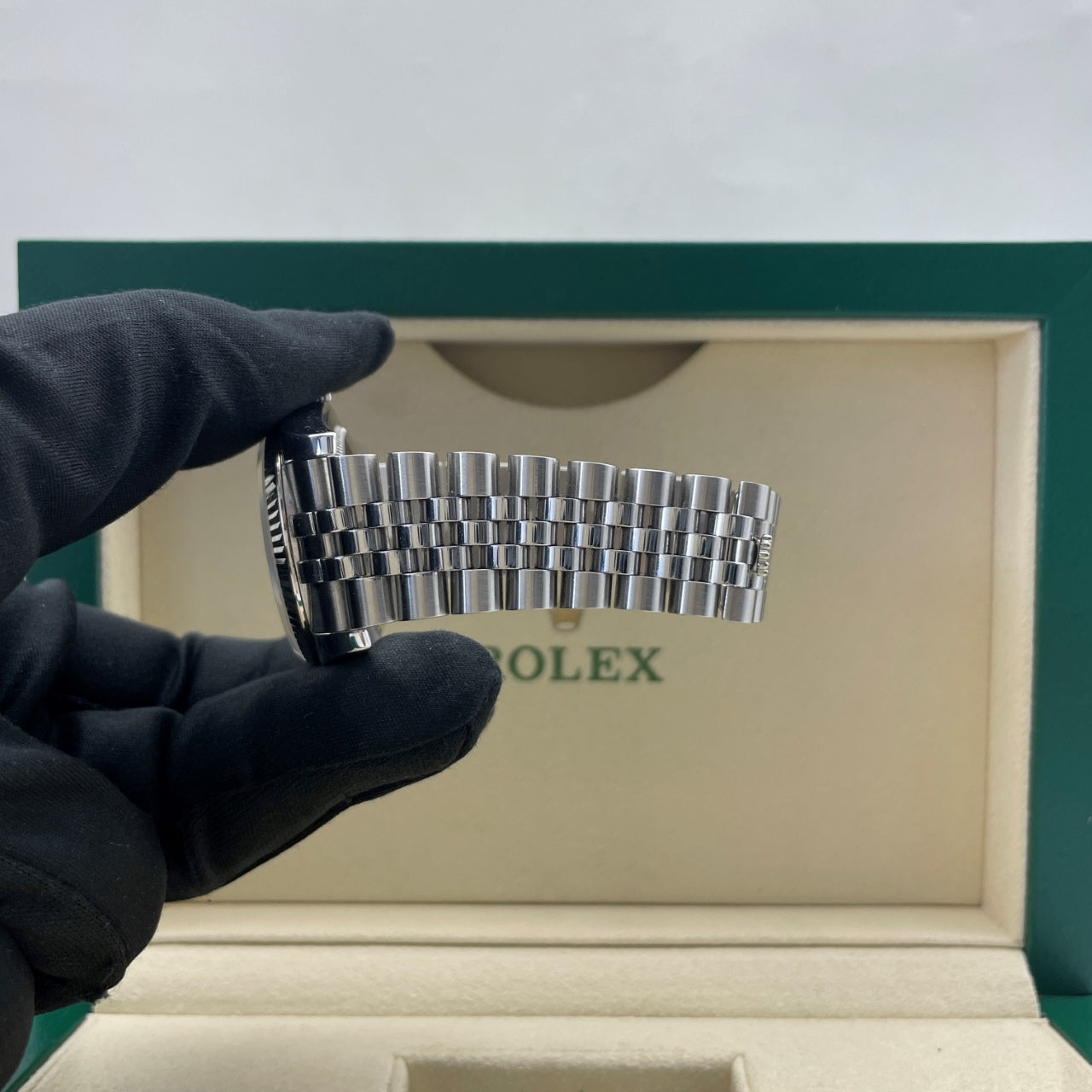 Pre-owned Rolex Datejust 36 36mm Men's Watch - ref 116234 Black&Silver Tuxedo Dial